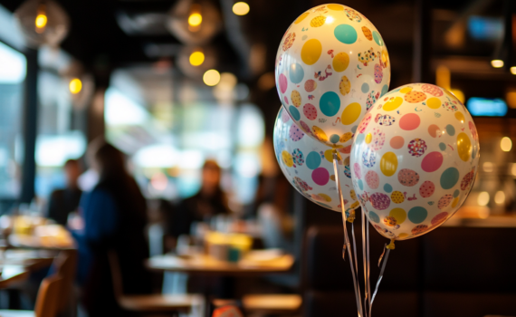 Bedruckte Luftballons zu Ostern für Restaurants